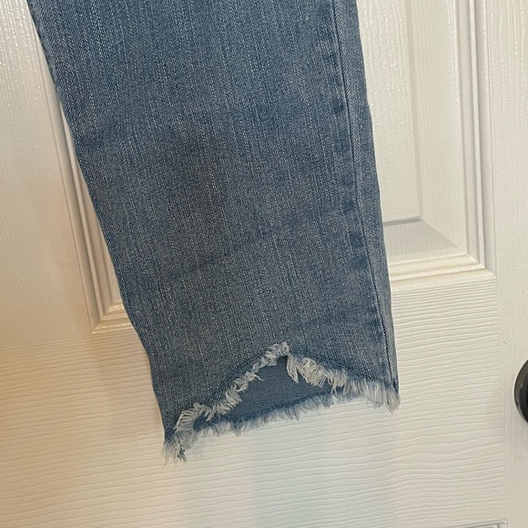 Women’s Code Bleu Jeans Size 14 High Rise Frayed Skinny Ankles - Picture 7 of 9